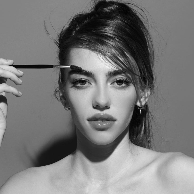 Secrets to Maintaining Your Brows Between Appointments: Expert Advice